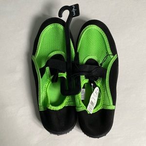 NWT Wonder Nation Green Water shoes